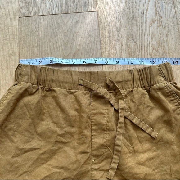 UNIQLO WOMEN LINEN  BLEND RELAXED SHORTS - XS - Picture 5 of 8